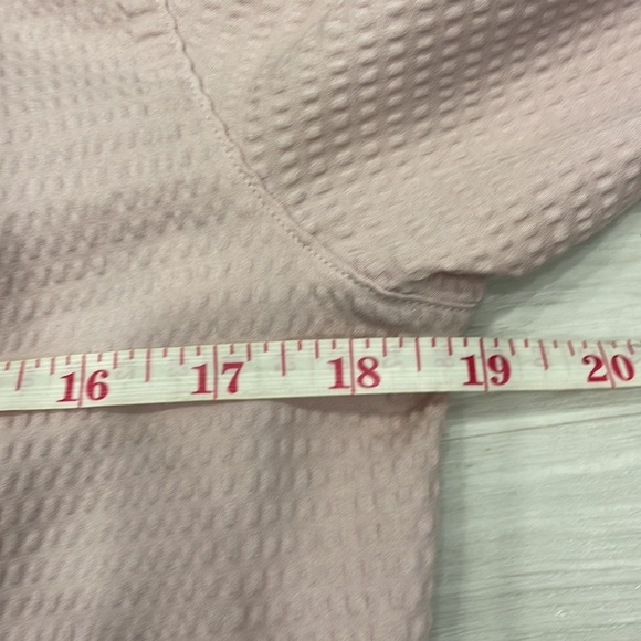 Lululemon Athletica 2020 Pack Light Pullover in Porcelain Pink - Picture 13 of 16